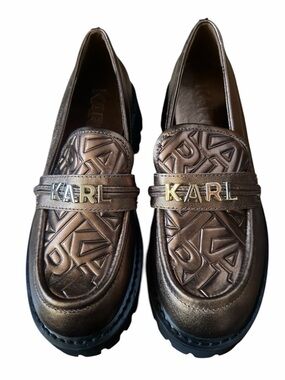 New KARL LAGERFELD Metallic Bronze Quilted Logo Woman’s Loafers